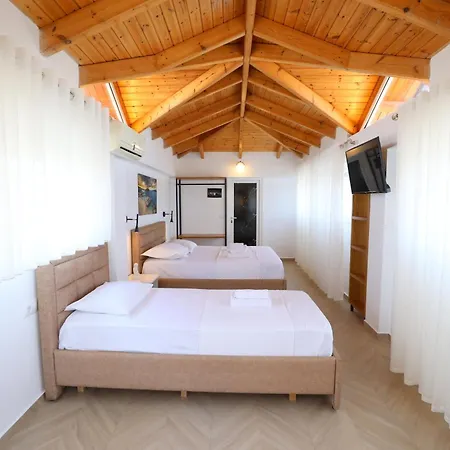 Golden Oak 3*