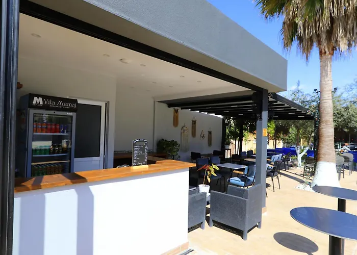 Golden Oak Hotel 3*