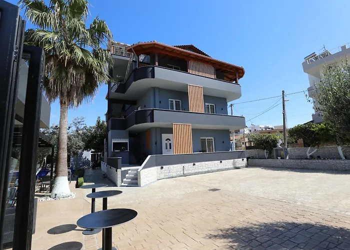 Golden Oak Ksamil