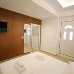 Golden Oak Hotel 3*