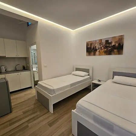 Hotel Golden Oak 3*