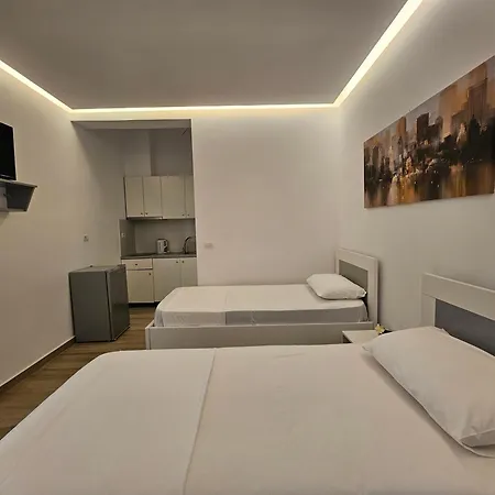Golden Oak Hotel Ksamil