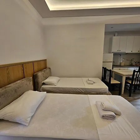 Hotel Golden Oak 3*