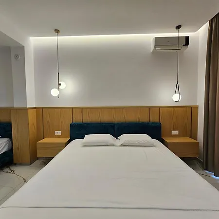 Golden Oak Hotel Ksamil
