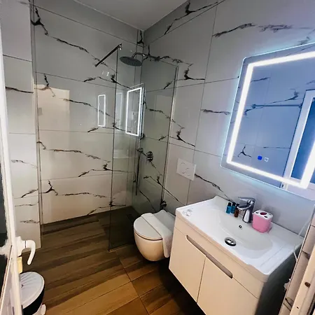 Golden Oak 3* Ksamil