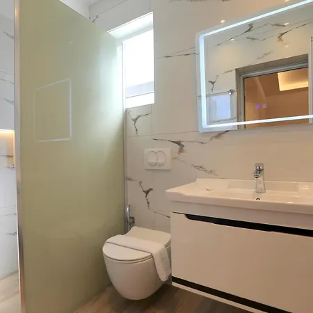 Golden Oak 3* Ksamil