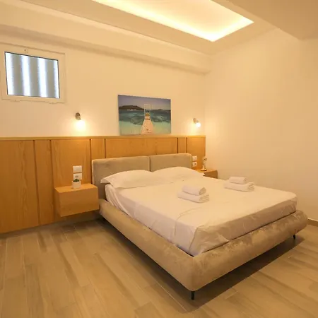 Golden Oak Hotel