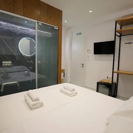 Golden Oak Szálloda Ksamil