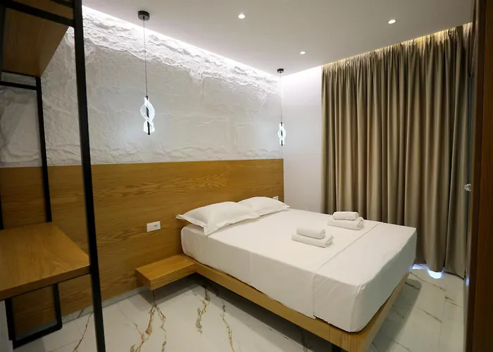 Hotel Golden Oak 3*